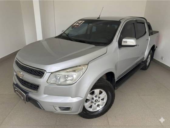 CHEVROLET S10 2.8 LS 4X4 CD 16V TURBO DIESEL 4P MANUAL CHEVROLET S10 2.8 LS 4X4 CD 16V TURBO DIESEL 4P MANUAL